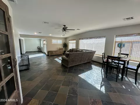 517 E Pony Ln, Gilbert, AZ 85295 photo 9