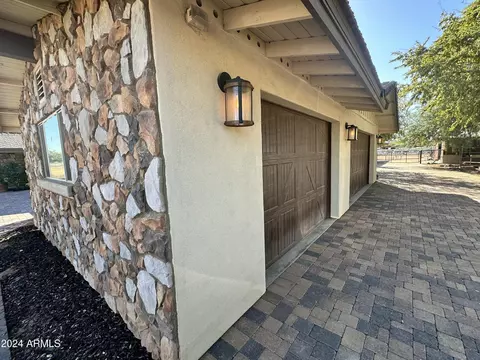 517 E Pony Ln, Gilbert, AZ 85295 photo 17