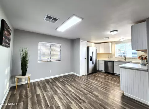 245 S 56th St #43, Mesa, AZ 85206