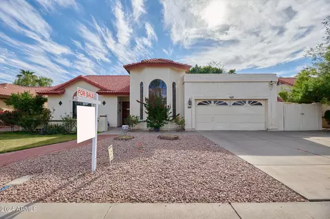 4151 W Victoria Ln, Chandler, AZ 85226