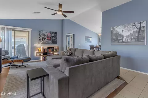 11359 W Hutton Dr, Surprise, AZ 85378