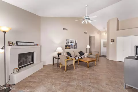 15227 S 28th St, Phoenix, AZ 85048 photo 4