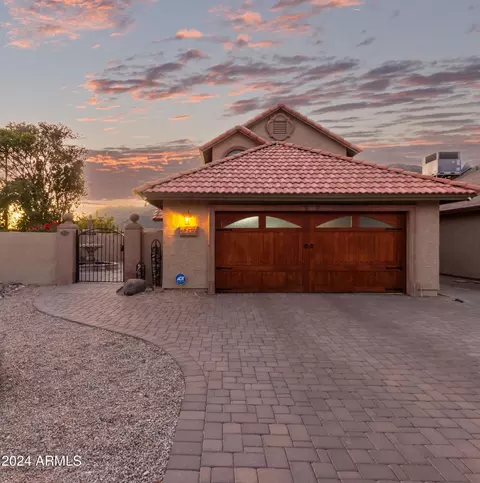 10622 S 40th Pl, Phoenix, AZ 85044