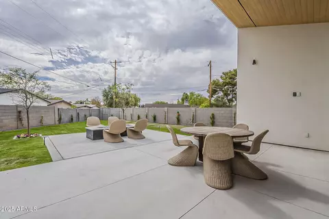 Exterior - 4414 N 29th St, Phoenix, AZ 85016 photo 5 of 10