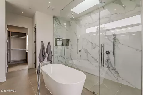 Bath - 4414 N 29th St, Phoenix, AZ 85016 photo 6 of 11