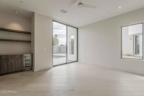 Living - 4414 N 29th St, Phoenix, AZ 85016 photo 10 of 11