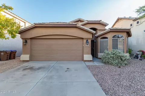 813 E Lovegrass Dr, San Tan Valley, AZ 85143