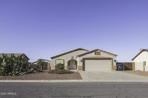 14710 S Acapulco Rd, Arizona City, AZ 85123