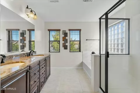 Bath - 3535 E Melody Ln, Gilbert, AZ 85234 photo 3 of 6