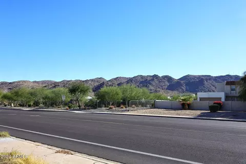 728 E Dobbins Rd, Phoenix, AZ 85042 photo 26