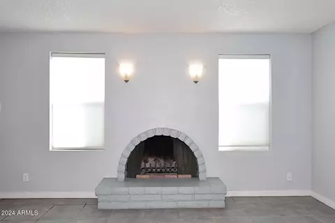 728 E Dobbins Rd, Phoenix, AZ 85042 photo 8