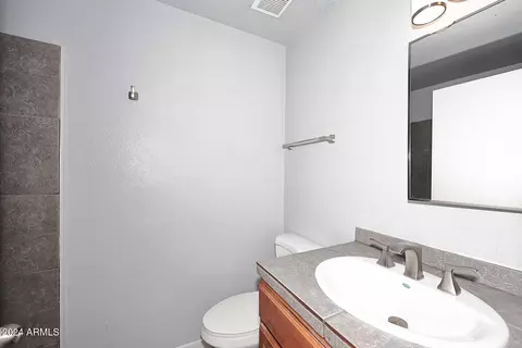 728 E Dobbins Rd, Phoenix, AZ 85042 photo 23