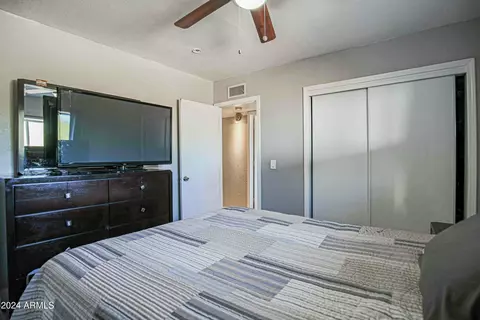 2902 E Chipman Rd, Phoenix, AZ 85040 photo 6