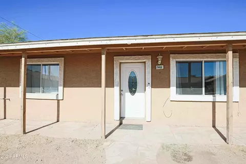 2902 E Chipman Rd, Phoenix, AZ 85040 photo 2