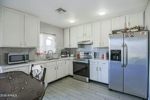 2902 E Chipman Rd, Phoenix, AZ 85040 photo 20