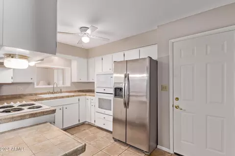5907 E Dallas St, Mesa, AZ 85205 photo 3