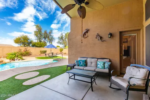 30118 N Maravilla Dr, San Tan Valley, AZ 85143