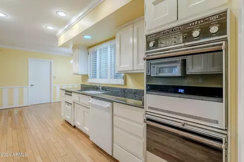 110 W Glenn Dr, Phoenix, AZ 85021 photo 16