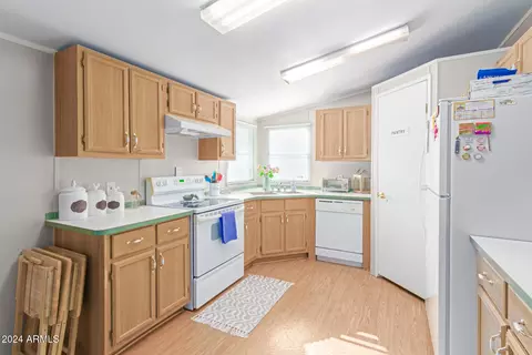 1322 W Summerside Rd, Phoenix, AZ 85041 photo 20