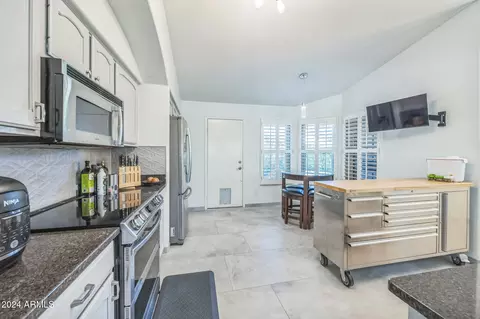 2531 E Granite View Dr, Phoenix, AZ 85048 photo 9