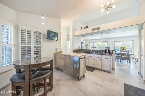 2531 E Granite View Dr, Phoenix, AZ 85048 photo 8