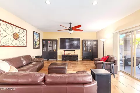 674 W Estrella Dr, Gilbert, AZ 85233 photo 11
