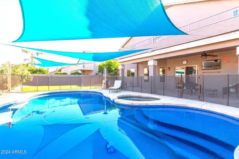 674 W Estrella Dr, Gilbert, AZ 85233 photo 5