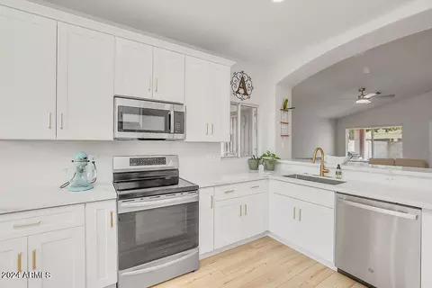 5741 E Glade Ave, Mesa, AZ 85206 photo 4