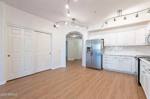 920 E Devonshire Ave #2019, Phoenix, AZ 85014 photo 10