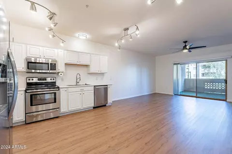 920 E Devonshire Ave #2019, Phoenix, AZ 85014 photo 7