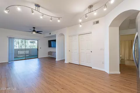 920 E Devonshire Ave #2019, Phoenix, AZ 85014 photo 11