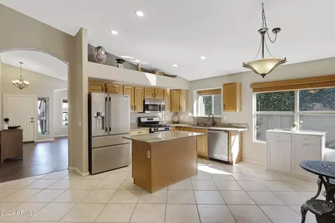 1633 E Carla Vista Dr, Gilbert, AZ 85295 photo 8