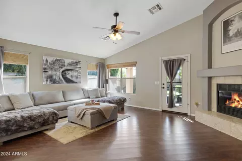 1633 E Carla Vista Dr, Gilbert, AZ 85295 photo 14