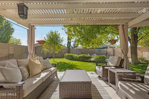 1633 E Carla Vista Dr, Gilbert, AZ 85295 photo 32