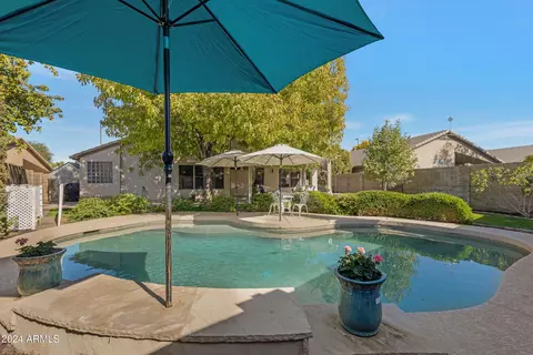 1633 E Carla Vista Dr, Gilbert, AZ 85295
