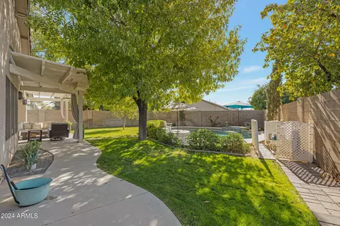 1633 E Carla Vista Dr, Gilbert, AZ 85295 photo 33