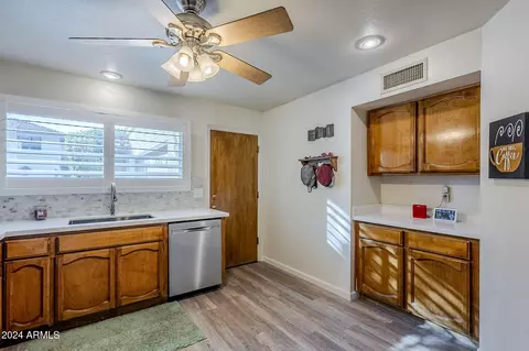 220 E Pinon Way, Gilbert, AZ 85234 photo 19