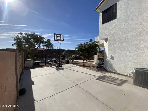 4129 E Redwood Ln, Phoenix, AZ 85048 photo 3