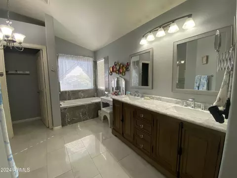 4129 E Redwood Ln, Phoenix, AZ 85048 photo 12