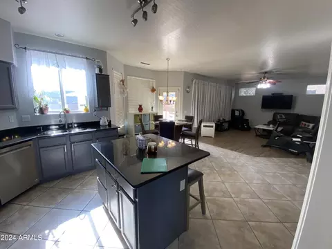 4129 E Redwood Ln, Phoenix, AZ 85048 photo 8
