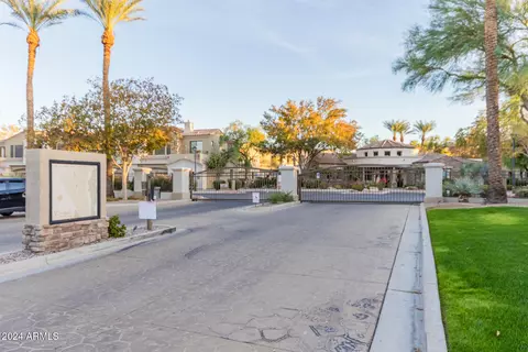 3131 E Legacy Dr #2010, Phoenix, AZ 85042 photo 27