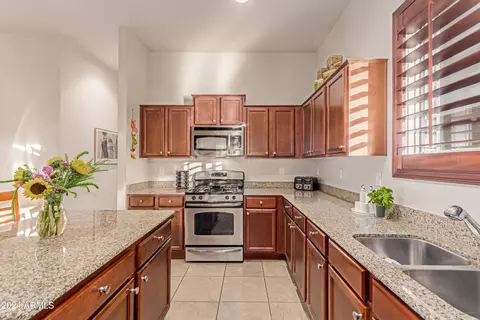 Kitchen - 6202 E Mckellips Rd #141, Mesa, AZ 85215 photo 4 of 6