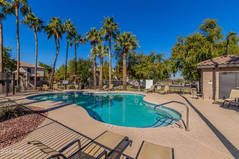 2840 E Dunbar Dr, Phoenix, AZ 85042 photo 28