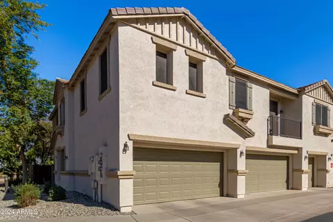 2840 E Dunbar Dr, Phoenix, AZ 85042