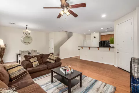 2840 E Dunbar Dr, Phoenix, AZ 85042 photo 2