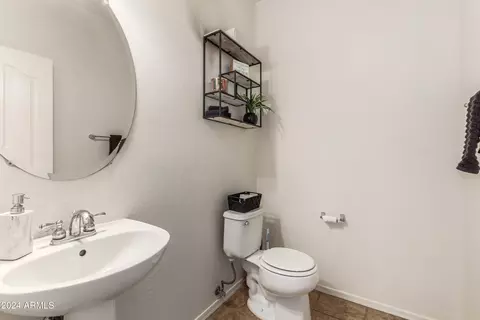 2840 E Dunbar Dr, Phoenix, AZ 85042 photo 22
