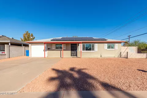 2302 W Pinchot Ave, Phoenix, AZ 85015