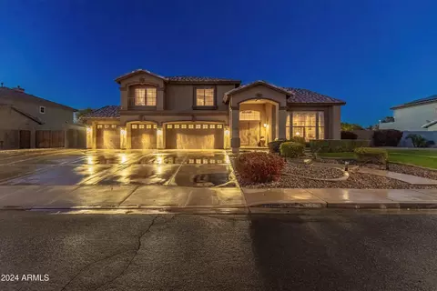 8150 W Electra Ln, Peoria, AZ 85383