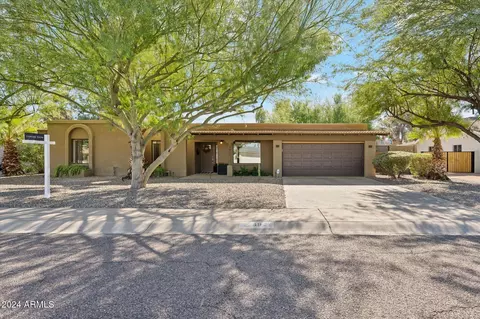 3927 E Paradise Dr, Phoenix, AZ 85028