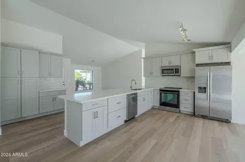 4401 E Betty Elyse Ln, Phoenix, AZ 85032 photo 13